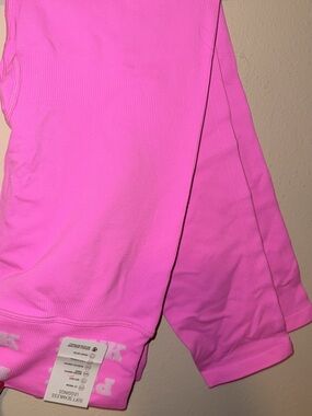 PINK Victoria's Secret Bubblegum Pink Seamless Leggings